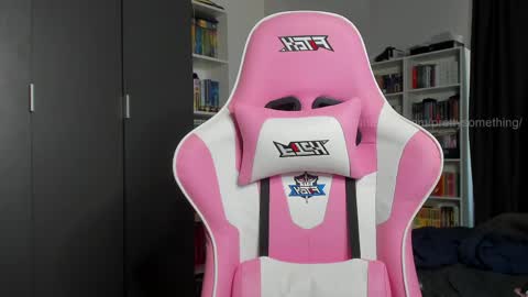 Sophie  next stream will be at Monday  i will wait you guys  online show from April 2026 01:41:01 PM