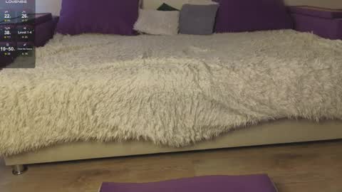 Kitty online show from April 2026 07:45:01 AM