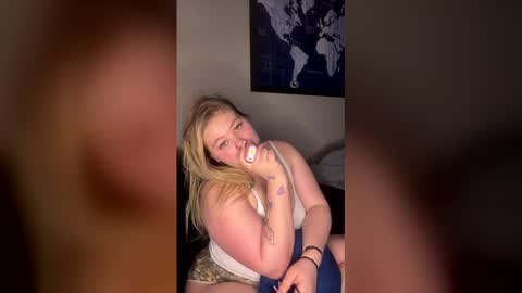 Snapshot of prin2pretty chatting on April 2026 03:51:02 AM prin2pretty online show from April 2026 03:51:02 AM