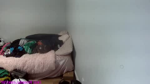 PrIncessJulia0X online show from April 2026 08:45:02 PM