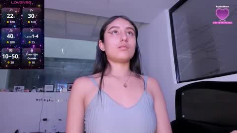 Valentina online show from October 2025 05:48:02 PM