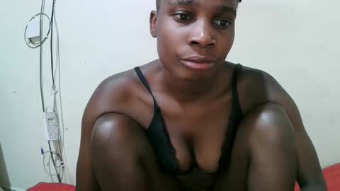 pritty_amber online show from April 2026 05:49:01 AM