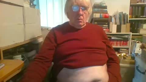Snapshot of proudwelshman chatting on December 2024 09:35:02 AM proudwelshman online show from December 2024 09:35:02 AM