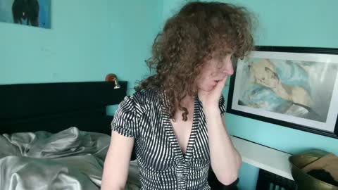 prxscillia_tx online show from April 2026 01:38:02 PM