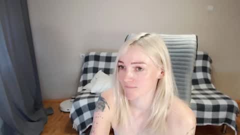 Polly online show from April 2026 07:45:01 AM