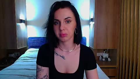 Julia online show from June 2026 03:05:01 PM