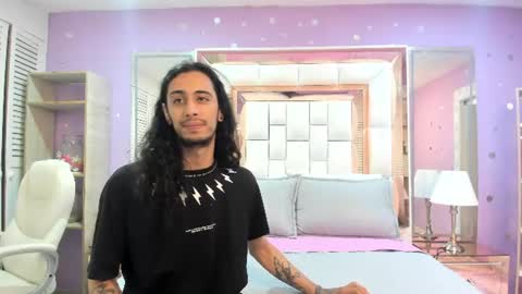 Snapshot of puretemptation_ chatting on June 2026 01:24:02 PM Experienced guys online show from June 2026 01:24:02 PM