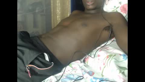purple_hearts online show from June 2026 11:24:02 PM