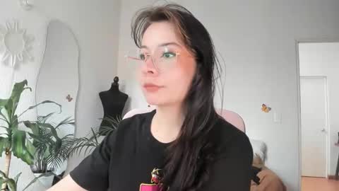 Vero online from Tuesday to Sunday online show from April 2026 05:15:02 PM