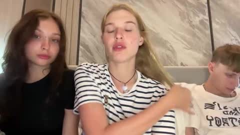 Lina online show from March 2026 04:21:02 PM