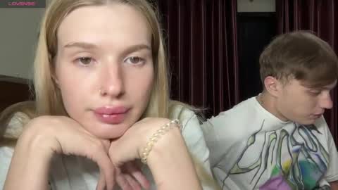 Lina online show from April 2026 05:06:01 PM