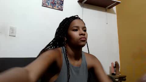 queeen_bee1 online show from January 2025 07:49:01 AM