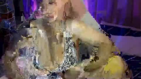 QueenHennessy online show from April 2026 02:37:02 PM