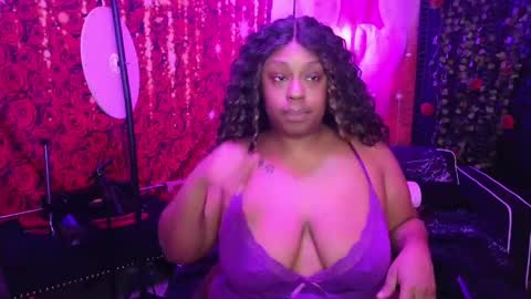 Queen Cherise Roze online show from April 2026 01:44:02 PM