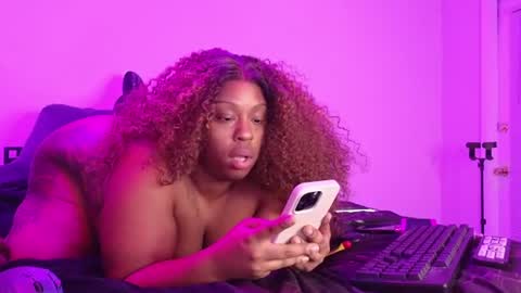 Snapshot of queencroze chatting on July 2026 03:41:01 AM Queen Cherise Roze online show from July 2026 03:41:01 AM