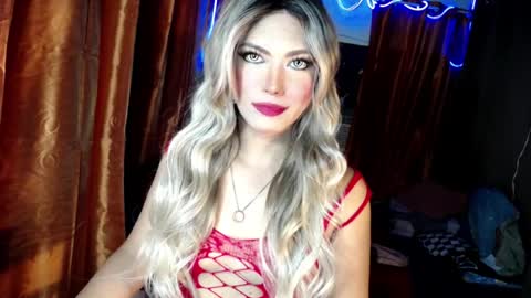 Snapshot of queenfcker1st chatting on July 2026 09:34:02 AM Be my property Sabrina online show from July 2026 09:34:02 AM
