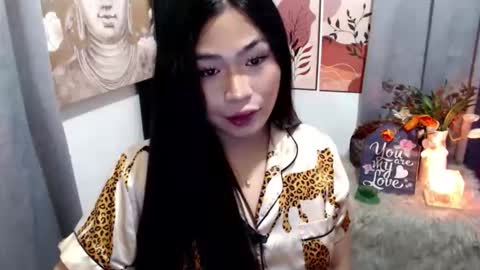 Mikka online show from February 2026 03:31:02 PM