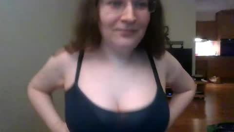 queenofthenights online show from April 2026 09:39:33 PM