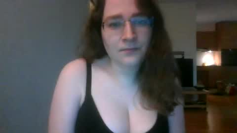 queenofthenights online show from June 2026 08:10:02 PM