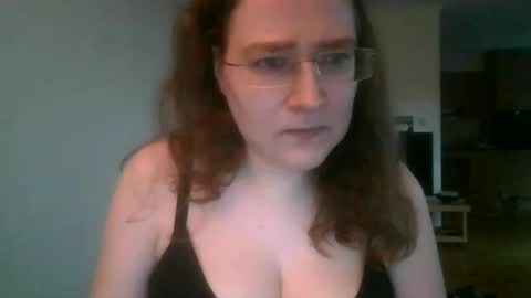 queenofthenights online show from June 2026 08:08:01 PM