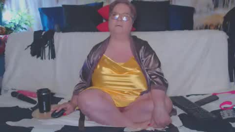 QueenPammy online show from April 2026 07:25:02 AM