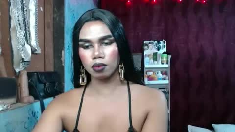 Snapshot of queenpinayebony_xx chatting on March 2026 02:17:01 PM queenpinayebony_xx online show from March 2026 02:17:01 PM