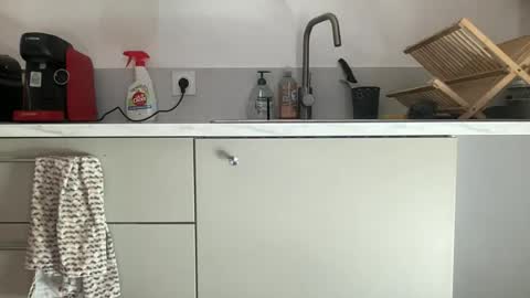 Quinnyelena online show from June 2026 09:59:02 AM