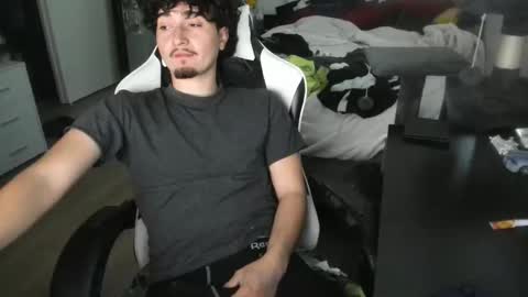 Snapshot of qwert4206 chatting on March 2026 01:22:01 AM qwert4206 online show from March 2026 01:22:01 AM