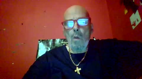 qwertyuiop22348015 online show from April 2026 07:58:01 PM