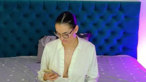 sweet peach online show from November 2025 07:18:02 AM