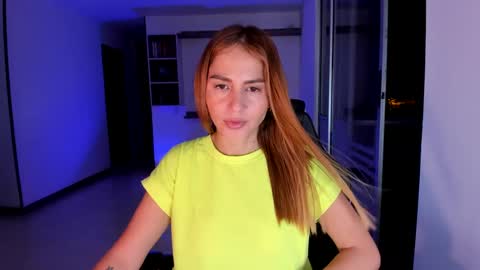 Jennyindependent model . online show from February 2025 12:10:01 AM