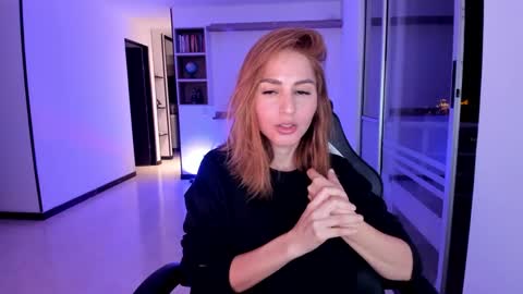 Jennyindependent model . online show from February 2025 03:10:02 AM