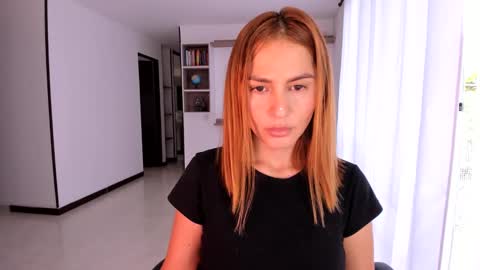 Jennyindependent model . online show from March 2025 07:53:01 PM