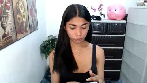 raindrizzle1706 online show from April 2026 02:11:02 PM