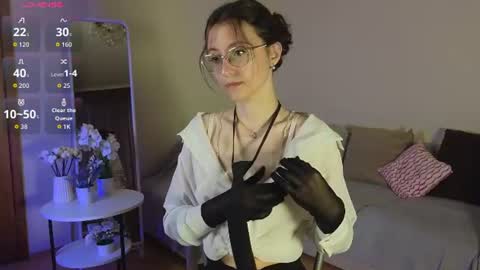 Snapshot of rainybella chatting on June 2026 07:17:01 AM rainybella online show from June 2026 07:17:01 AM