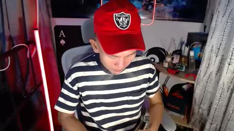 ralfhuge24 online show from February 2026 12:47:02 PM