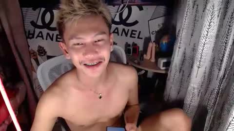 ralfhuge24 online show from April 2026 07:05:02 PM