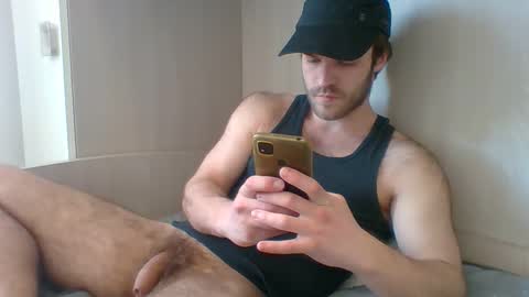 randomguy_42 online show from April 2026 09:44:01 AM