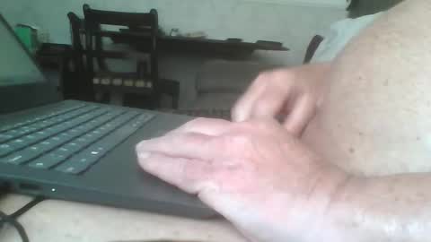 Randy 4445 online show from April 2026 12:25:02 PM