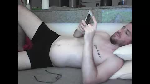 Snapshot of raven_87 chatting on April 2026 12:38:02 AM Raven online show from April 2026 12:38:02 AM