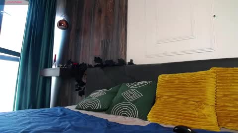 Raven Foxxy online show from April 2026 06:08:01 AM