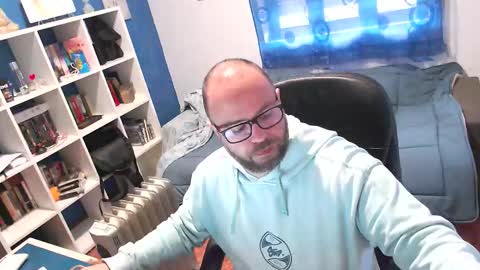 ravingr3d3 online show from March 2026 09:01:01 AM