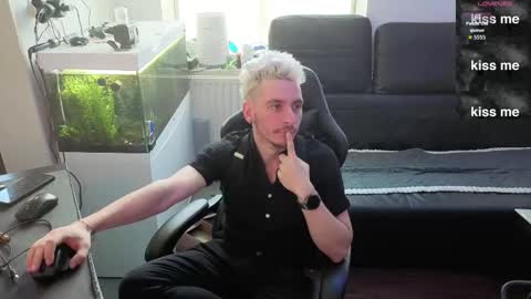 Snapshot of rayzel31 chatting on February 2026 11:15:01 AM Rayzel online show from February 2026 11:15:01 AM