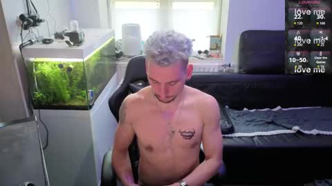 Snapshot of rayzel31 chatting on February 2026 02:42:02 PM Rayzel online show from February 2026 02:42:02 PM