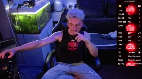 Snapshot of rayzel31 chatting on February 2026 09:44:01 PM Rayzel online show from February 2026 09:44:01 PM