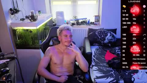 Snapshot of rayzel31 chatting on February 2026 03:20:01 PM Rayzel online show from February 2026 03:20:01 PM