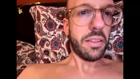 HugeSecret online show from January 2026 03:05:01 PM