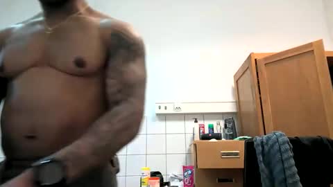 Rey online show from April 2026 12:02:01 PM