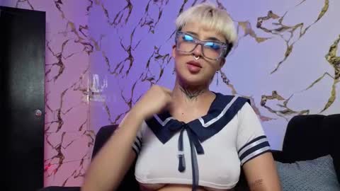 Snapshot of rebeka_baker chatting on March 2026 02:33:02 AM REBEKA online show from March 2026 02:33:02 AM