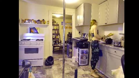 Rebel online show from April 2026 07:52:01 PM